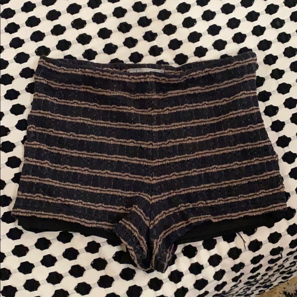 Free People shorties! 😎🖤